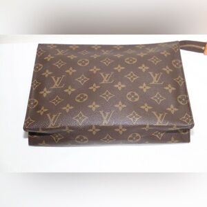 Louis Vuitton Toiletry 26 pouch